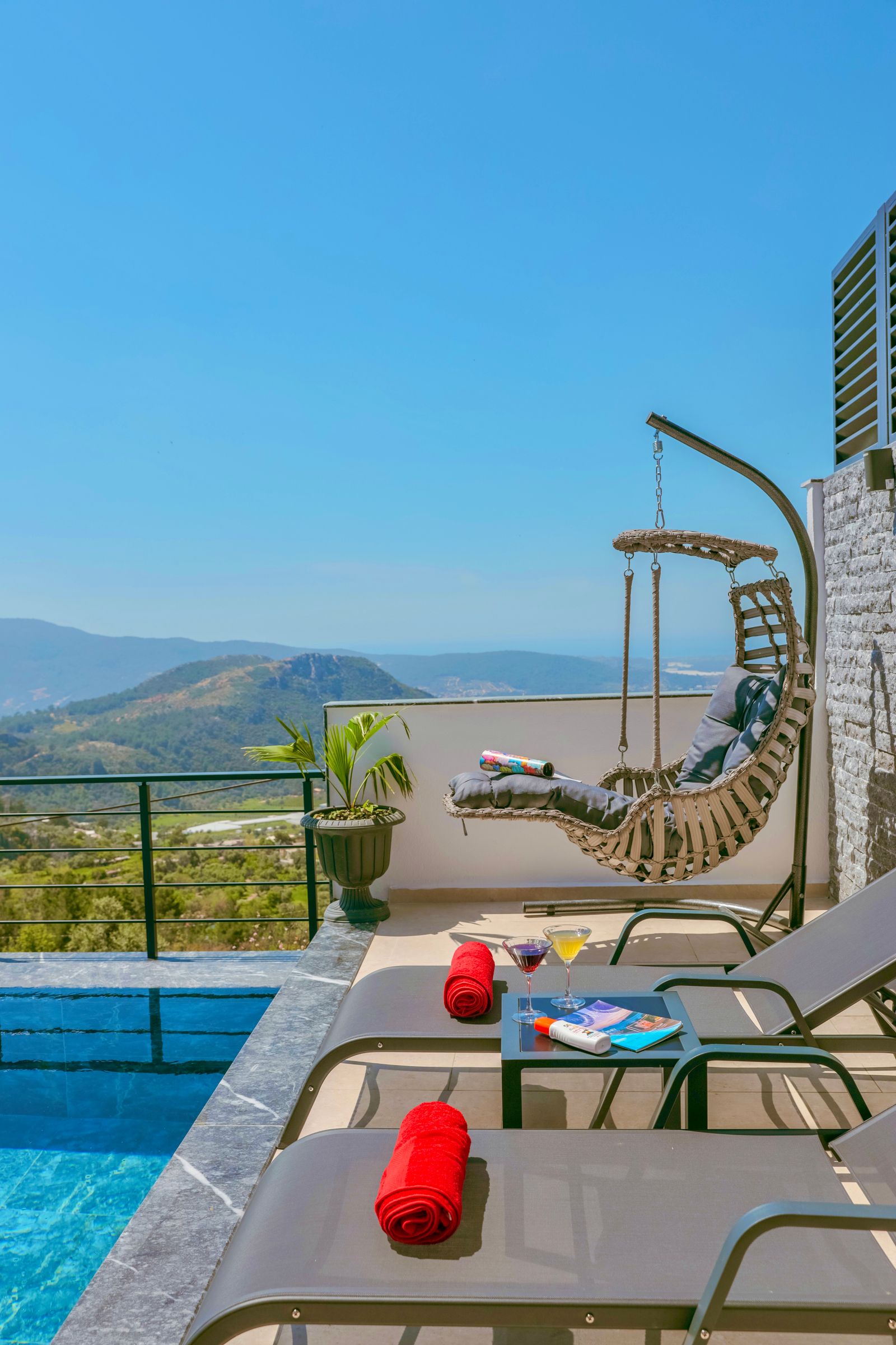 Hotel pool deck, a 15-year land improvement in a hotel cost segregation study